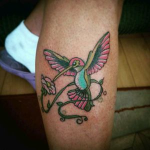 Falei que a mamãe tá virando gibi! KkkkkObrigado pela confiança! 😘😍#beijaflor #hummingbird #tatto2me #tattoo #tatowierung #t4ttoois #tatouage #tonoinsptattoos #tattoodo #tatuaje #tattoobrasil #inspirationtatto #tattooed #tattooart #tattooartist #tattooflash #tattooist #inked #inkedup #tatts #inkedlife #inkedlifestyle #inkaddict #instagood #mestresdatattoo