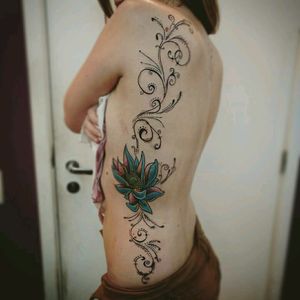Obrigado pela confiança Carlinha!!!!!#lotus #flordelotus #tatuagemfeminina #tattoo2me #tatouage #tonoinsptattoos #tattoodo #tatuaje #tattoobrasil #inspirationtatto #tattooed #tattooart #tattooartist #tattooflash #tattooist #inked #inkedup #tatts #inkedlife #inkedlifestyle #inkaddict #instagood #mestresdatattoo