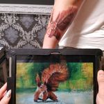 Her Aunts painting now on her skin #tattoo #ink #arm #tat #farbspektakel #studio #ayaygee #red #brown #eichhörnchen #aunt #painting #drawing #squirrel