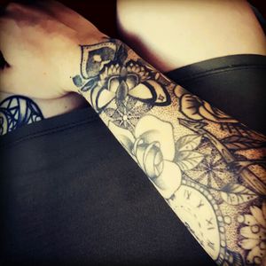 Not the most recent picture of half of my half sleeve. #sleeve #cute #girlytattoos #gapfiller #gapfillers #butterfly #oldschool #dotwork #needmoreadding  #babeswithtattoos