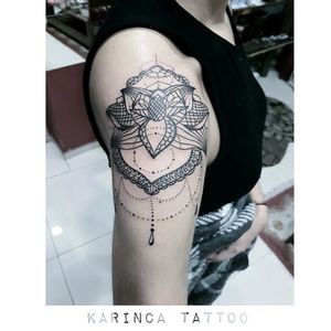Mandala on the shoulder instagram: @karincatattoo #mandala #tattoo #shouldertattoo #lacetattoo #womantattoo #tattedgirl #girl #tattoos #mandalatattoo