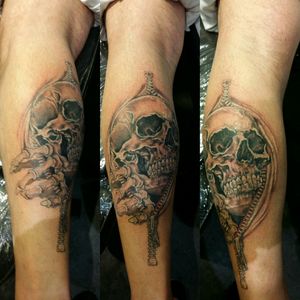 #skulltattoo #cranetattoo #joigny #inked #tattoo #bourgogne #faktattoo #tatooed #ink #skull