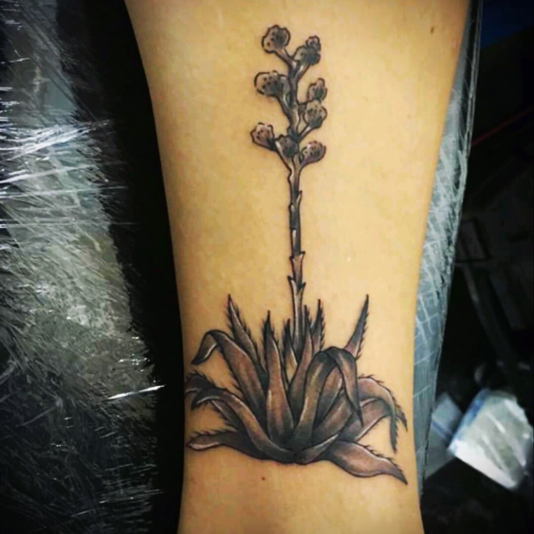 Embroidery Oaxaca flower tattoo  Flower wrist tattoos Embroidery tattoo  Girly tattoos