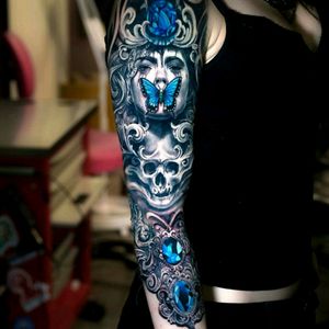Awesome skull sleeve masterpiece #sleeve #skull #tattoo #artwork #inspirationtatto #nexttattoo