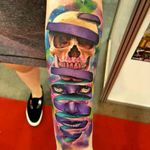 Great crazy and colorful tattoo by @vinnimatos #skull #caveira #colorida #colorful #aquarela #watercolor #VinniMatos #tatuadoresdobrasil #BrazilianArtist