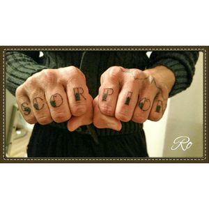 Knuckle script #tattoo #handtattoo #knuckletattoo #stigmarotary #silverbackink #inkeezegreenglide #stencilstuff #spiritstencil #Criticalpowersupply #killerinktattoosupplies