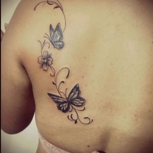 Butterfly tattto girl insta @Montron.tattoo
