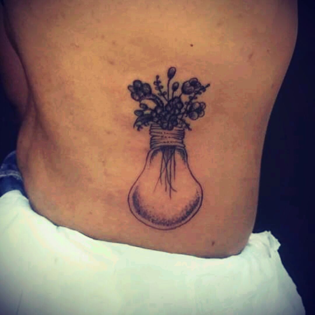 Tattoo uploaded by Samantha • tattoo by Ezequiel Romankiu #djinn #genie  #lamp #braziliantattooers #Brazil #brazilian #Brasil #gênio #dreamtattoo •  Tattoodo