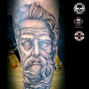 WORKAHOLINKS TATTOO Zeus. Hey guys im here in sg. To anyone want to have a awsome tattoo just leave me a message. Or you can contact me at. 91325215. Supplies from #tattoosupershop #metallicagun. Thanks to #kushsmokewear. Inks from #RadiantColorsInk #RADIANTCOLORSINK #RadiantColorsCrew #sgtattoo #Singaporetattoo #ochardtattoo #simpletattoo #filipinotattooartstinsg Good afternoon.