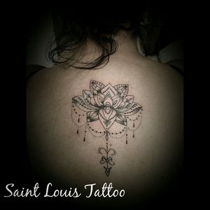 #saintlouistattoo #saintlouis #luistattoo69 #inked #tanapele #tattooedgirls #tattoolife #delicatetattoos #ink #friends #tattooarte #blackline #blackwork #linework #pfmachines #electricink