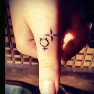 One of my 20th birthday tattoo made by Tattoo's Kaiino #mercury #alchemy #symbol #science #thumb #hand #fingers  #Star
