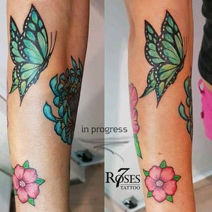 #japanesetattoo #butterflytattoo #tattoo #colortattoo #womantattoo #armtattoo first part. In progress...@7rosestattoo