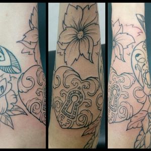 Heart and flowers #mchc #armtattoo