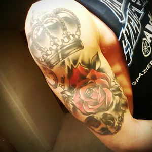 #skulltattoo #Tattoodo #crowntattoo #rose #tattoosforguys