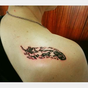 Feather Wolf Tattoo#feather #wolf #tattoo