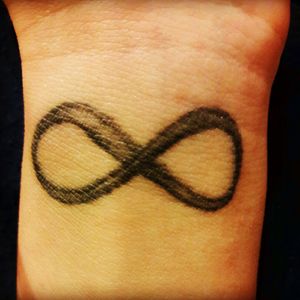 My first tattoo #infinity #ilovetattoo #love #tattoo #first #firsttattoo #16years