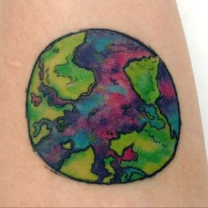 Earth in watercolor 😊 #braziliantattoo  #newtattoo #watercolour #earth #globe #planet #forearm