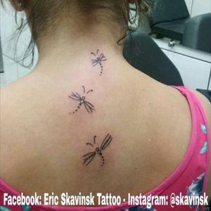 Instagram: @skavinsk #ericskavinsktattoo #tinytattoo #smalltattoo  #libelula #dragonflytattoo #delicatetattoo #tatuagemdelicada #girltattoo #tatuagemfemininas #namps #linestattoo #cutetattoo #tattoosp #saopaulotattoo #ink #inked #tattoodesign #tattoowork #electricink #ndermtattoo #artfusion #tattoodo #tattooguest #tguest #tattoo2me