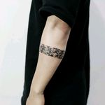 By #tattooistdoy #armband #bracelet #filagree  #blackwork