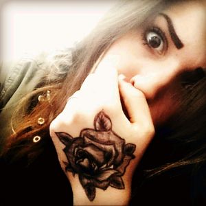 A rose on my hand. I draw it and i love it!