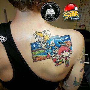 Healed photo of a convention piece i did! Sonic nuschool foreground retroback! #sonic #knuckles #tails #greenhillzone #retro #worldfamousink #yayofamila #justsilktattoo