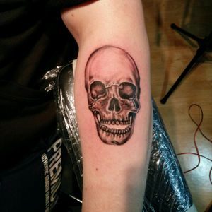Skull☠ #tattooskull #kurosumiink #intenze #skull #blackandgrey #tattoolife #KGINK