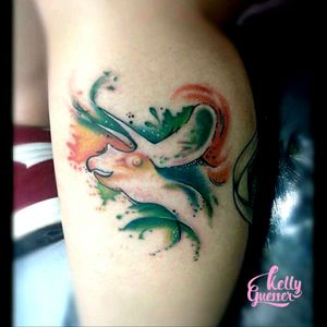#triceratops #dinossauro #watercolor #watercolortattoo #tattooaquarela #kellyguesser #tatuagensfemininas #tatuagensdelicadas #tatuadora #tatuadoresdobrasil #aquarela #tatuagemaquarela #triceratopstattoo