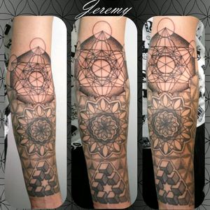 @jeremyangeltattoo #tattoo #dot #dotwork #dotworktattoo #geometric #geometry #mandala #mandalatattoo
