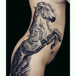 #carlostorres #horse #ornamental #blakandgrey #tattoo