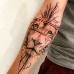 By #VictorMontaghini #lion #animal #liontattoo