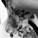 My new Orchid tattoo! #myfavoriteflower #necktattoo #orchidtattoo #classictattoohelmond #bestshopintown