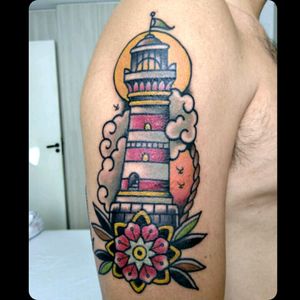 #lighthousetattoo  #lighthouse #oldschooltattoo #inked #tattoo #oldschool #brazilian #brazilianartist #braziliantattoo #BrazilianTattooArtists #traditionaltattoo #traditional #traditio