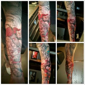 #sleeve was completed July 2016 by #waynegalbraith which at that time was with #toratattoo and has since opened his own place #wonderlandstudios in #kitchenerontario #canada Awesome artist with a very cool shop.#japanesetattoo #koifish #lotus #cherryblossoms #japanesemaples #foodog