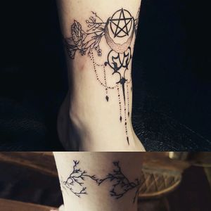 Wiccan anklet tattoo #wiccansymbols #witchywoman #ankletattoo #anklebracelet #anklet #flowertattoo #beads #pentagram #blackworktattoo #dotworktattoo #kowaigirltattoo