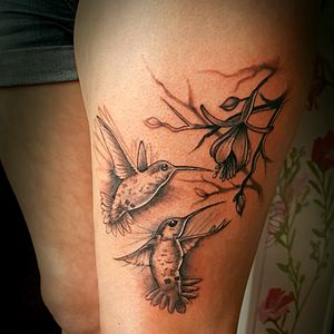 by thedoud apprentice tattoo artist #thedoud#flowers#tattoo#tattooflower#blackandwhite#blackwork#blackandwhitetattoo#neotrad#neotradtattoo#apprenticetattoo#tattoogirly#tattoolife#tattoolifemagazine#mesange#tattoobird#birdstattoo#inkmemagazine#mesanges#bird#blackworkersubmission#inkaddict#inkaddictink#inkaddiction#styletattooss#colibris#bird#tattoobirds#birdtattoo#