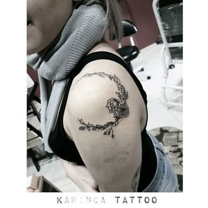 Some flowers on the shoulder instagram: @karincatattoo #shouldertattoo #flowertattoo #botanicaltattoo #minimaltattoo #littletattoo #smalltattooidea #tattooidea #tattooedgirl #tattedgirl #tattooforgirl #tattooformom #tattooforgirls