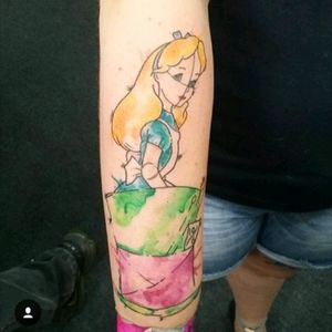 Instagram: @skavinsk #ericskavinsktattoo #alicenopaisdasmaravilhas #aliceinwonderland #aquarela #watercolortattoo #namps #electricink #work #tattoo #convenção #color #artfusion #tattoodo #splash #workofday #disney #waltdisney #tattooguest #tguest #tattoodo #tattoodobr #tatuagem #inked #sleevetattoo