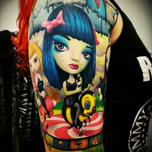 Clear Hearts Grey Flowers sleeve by the ever talented Otte Timar, Hungary #tattoo #budapest #girlswithtattoos #markryden #colour #color