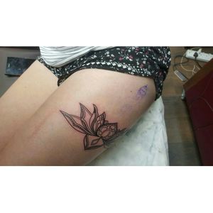 Not even close to finished but Im already in love with it!! #Thigh #Girl #Lotus #flower #thightattoo #girlswithink #intricate #Buddha #thighpiece