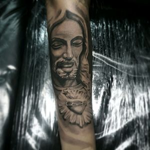 Tattoo feita por @paulocardosoart Whatsaap:(11)94035-0382 #tattoo #tattoos #tatuagem #tattooer #tattooing #tattooed #tattooart #ink #inked #realistictattoo #realism #portrait #portraittattoo #JesusChrist #jesus #jesuscristo #paulocardosoart #pretoecinza #southtattoo