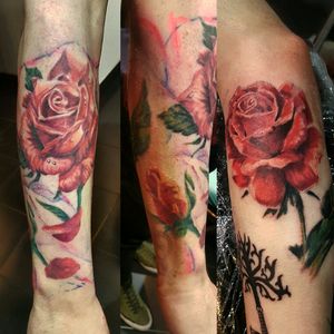 First 2roses heald.one more session background #tattooing #tattoo #work #colortattoo #realistictattoo #rosestattoo