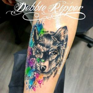 Gracias por la confianza Clau :D #wolf #wolftattoo #watercolorwolf #wolftatt #tatuaggio #acquerellotatuaggio #tattoo #colortattoo #tatt #tattoos  #debbie #debbierippertat #debbieripper #debbierippertatuadora #debbierippertattoo #tatuadorascdmx #conquientatuarte #tattoo #tattooed #tattooer #inked  #tattoodo #ink #tattooart #watercolortattoo #debbieripperwatercolorwolf