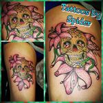 Tattoos by Spider Spidersinktattoos@facebook #TattoosbySpider #spidersink #spider #tattoo #skull #flowers #skullandflowers