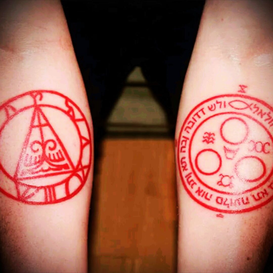 Pyramid Head Silent Hill 2 Tattoo  Tattoos Movie tattoos Head tattoos