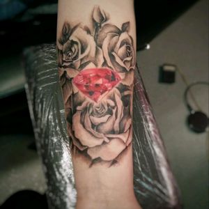 Roses.#tattoobanana #tattoo #tattoos #tatts #bodyart #inked #thurles #ink #tattoolovers #tatuaze #rosestattoo
