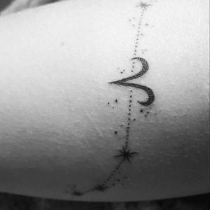 Tattoo de Aries #tattooaries #aries #constelacao #ariana #ariano #tattoo #antebraco #forearm #1tattoo #brasil #avaré #sp #love #amei #estrelas #star #simbolo #symbol