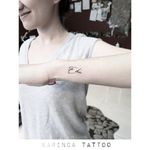 "Edi" Instagram: @karincatattoo #script #writing #tattoo #letteringtattoo #lettertattoo #armtattoo #smalltattoo #minimaltattoo #little #tatted #tattooart