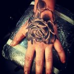 Done this black n grey rose tattoo on hand today👍👌 #walshyzink #intheflesh #tattoo #tattoos #tatt #tattz #ink #inked #oldschool #trad #traditional #hand #handtattoo #cool #cheyennehawk #cheyennehawkpen #cheyenne #ezfilterpen #eternalink #tattooist #tattooartist #rose #blackngrey #blackandgrey #tattoostudio #tattooparlour #swansea #wales @cheyenne_tattooequipment @killerinktattoo @eternalink