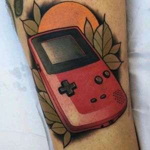 Gameboy by Kike Esteran #tattoodo #TattoodoApp #tattoodoBR #gameboy #gamer #games #nerd #geek #neotrad #KikeEsteran