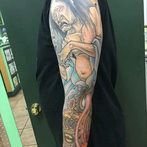 My left sleeve the day we finished. Done by Nate Diaz at Rockabilly Tattoo in Fort Lauderdale, FL #japanese #japanesetattoo